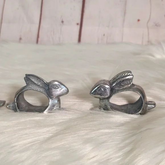 Vintage Pewter Silver Tone Rabbit Bunny Napkin Ring Set of Four Witchy Easter - Picture 15 of 17